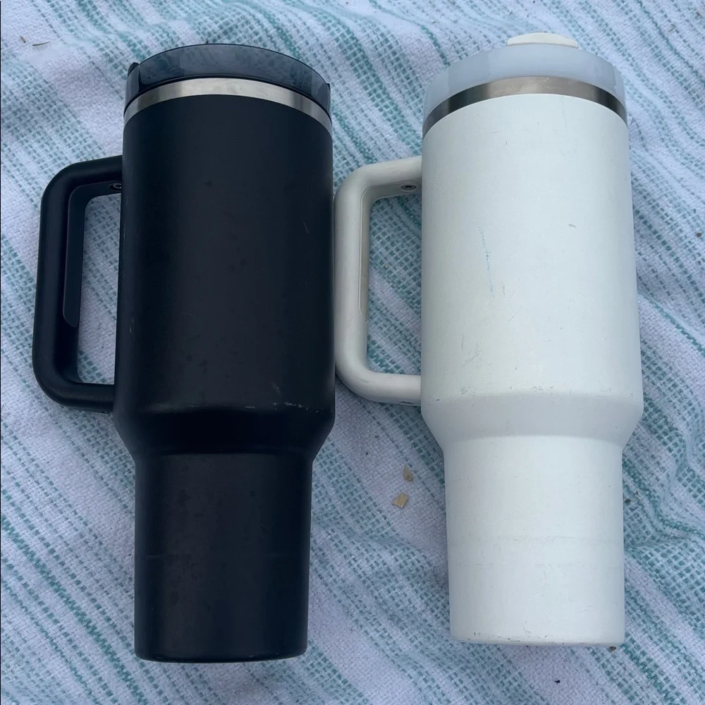 Stanley Black & White Insulated Travel Mugs with Handles - Picture 2 of 5